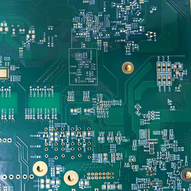 ¿Cómo la PCB multicapa mejora el rendimiento electrónico moderno?